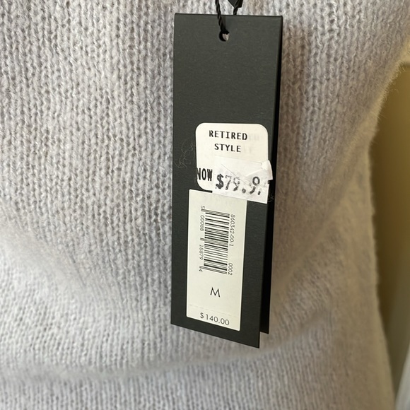 Banana Republic cashmere tank top NWT - Picture 4 of 5